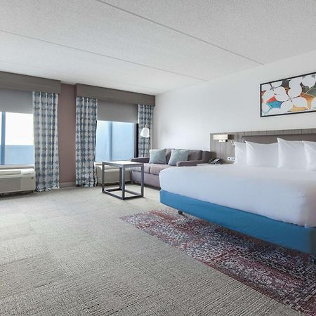 Hilton Garden Inn Newport News Eksteriør billede