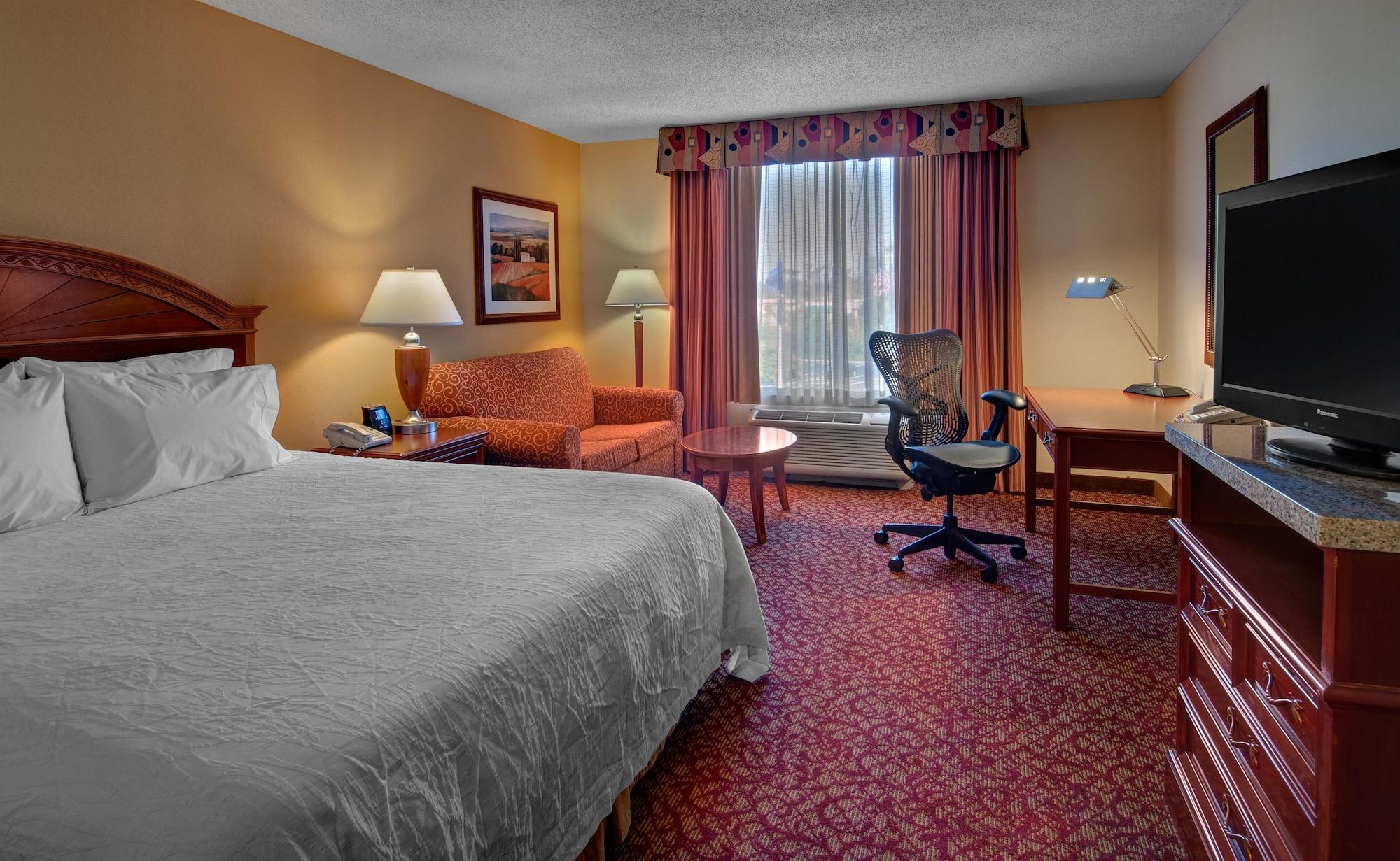 Hilton Garden Inn Newport News Eksteriør billede