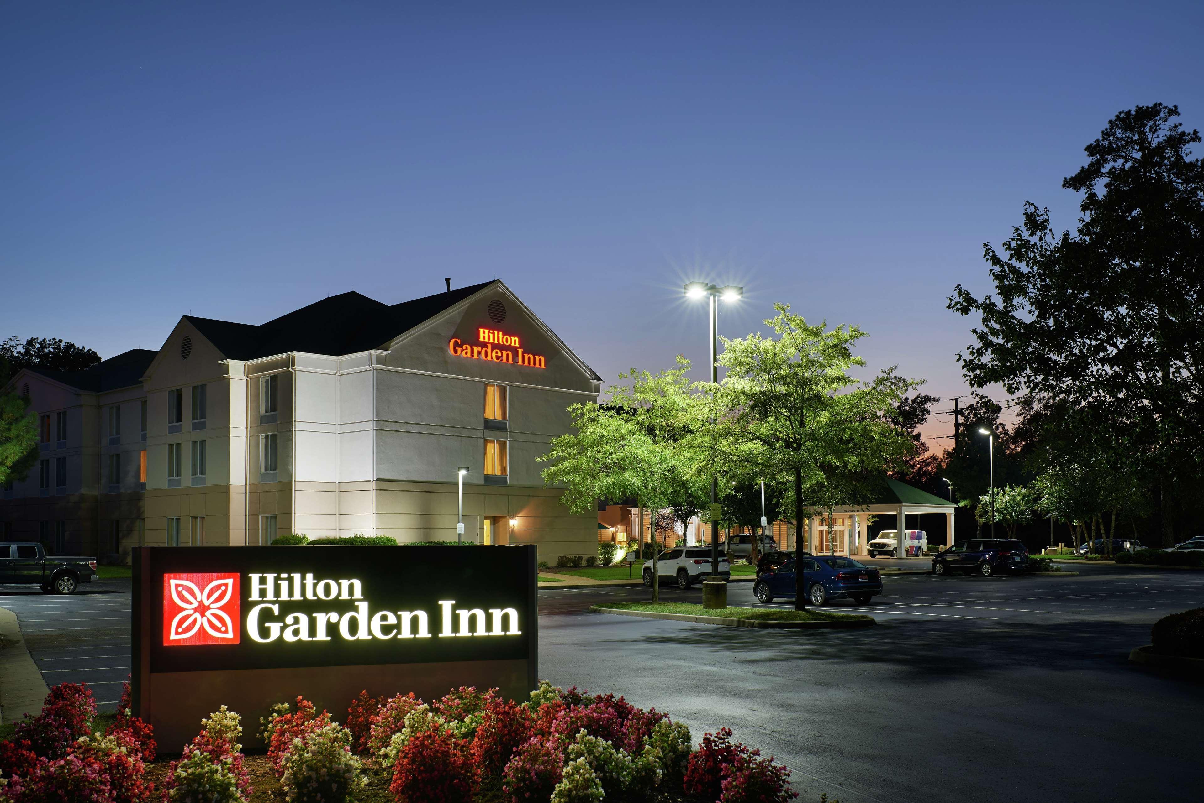 Hilton Garden Inn Newport News Eksteriør billede