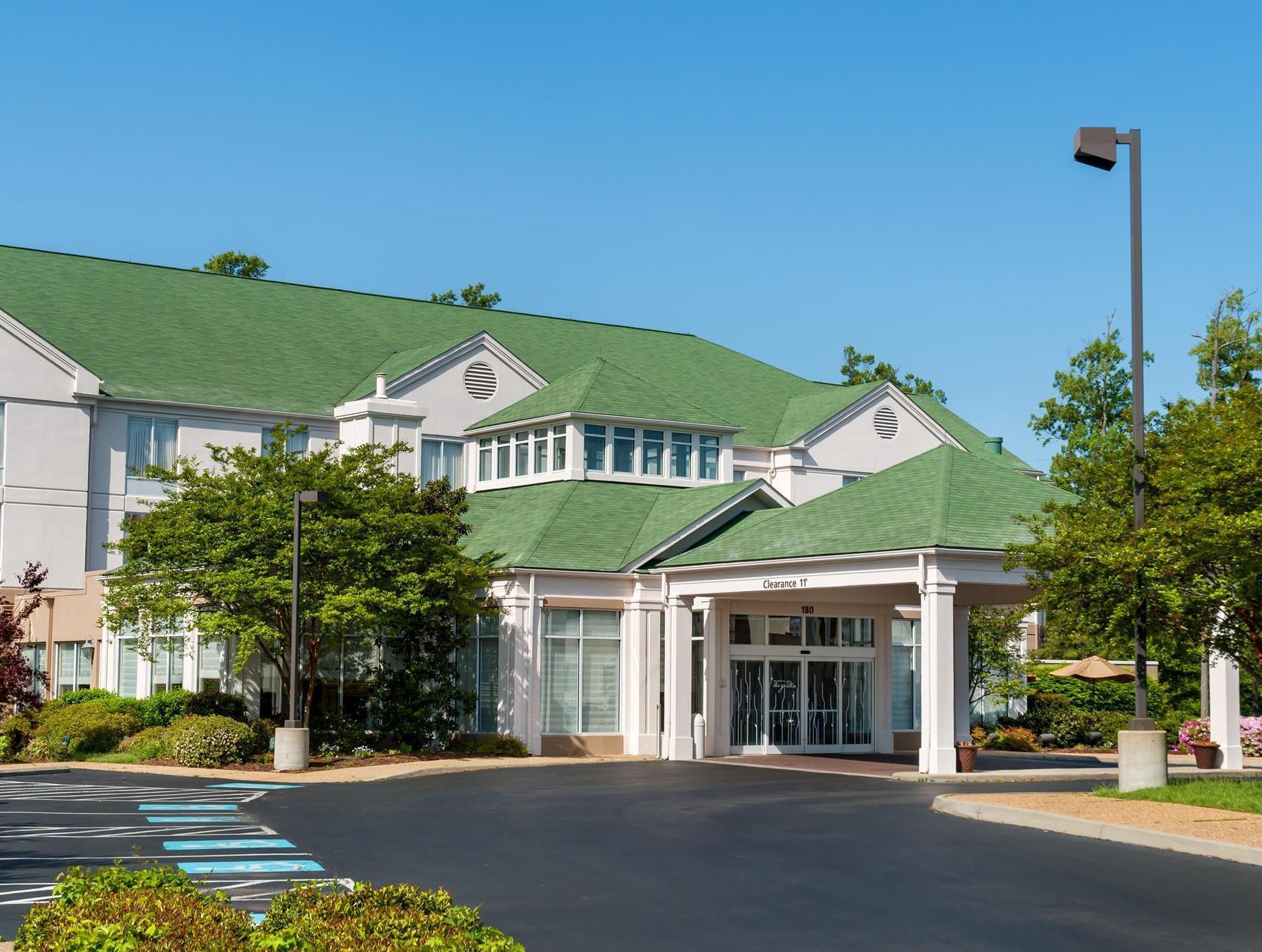 Hilton Garden Inn Newport News Eksteriør billede